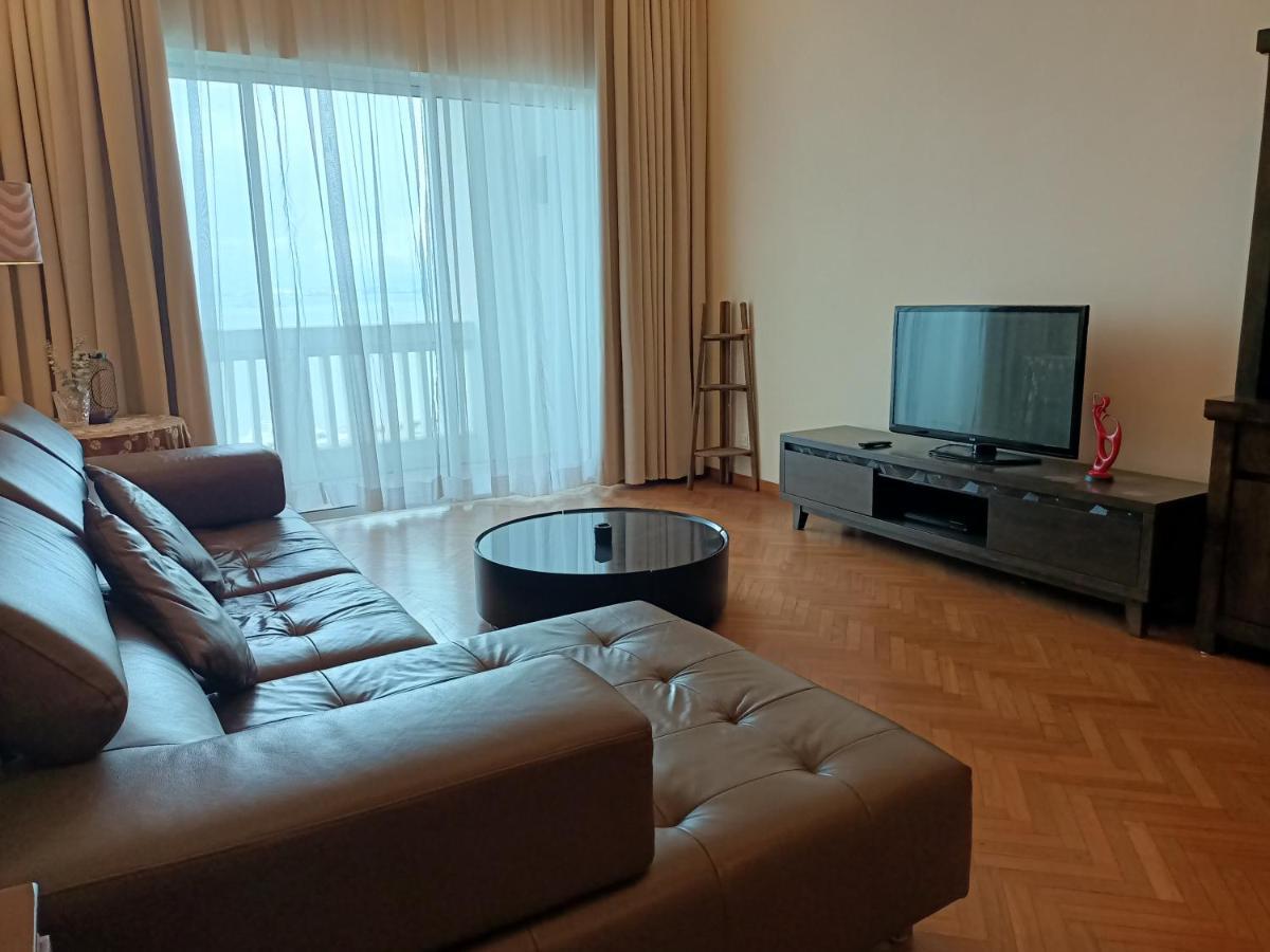 Straits Quay Marina Suites Penang By Aurorahomes Bagan Jermal Exterior foto
