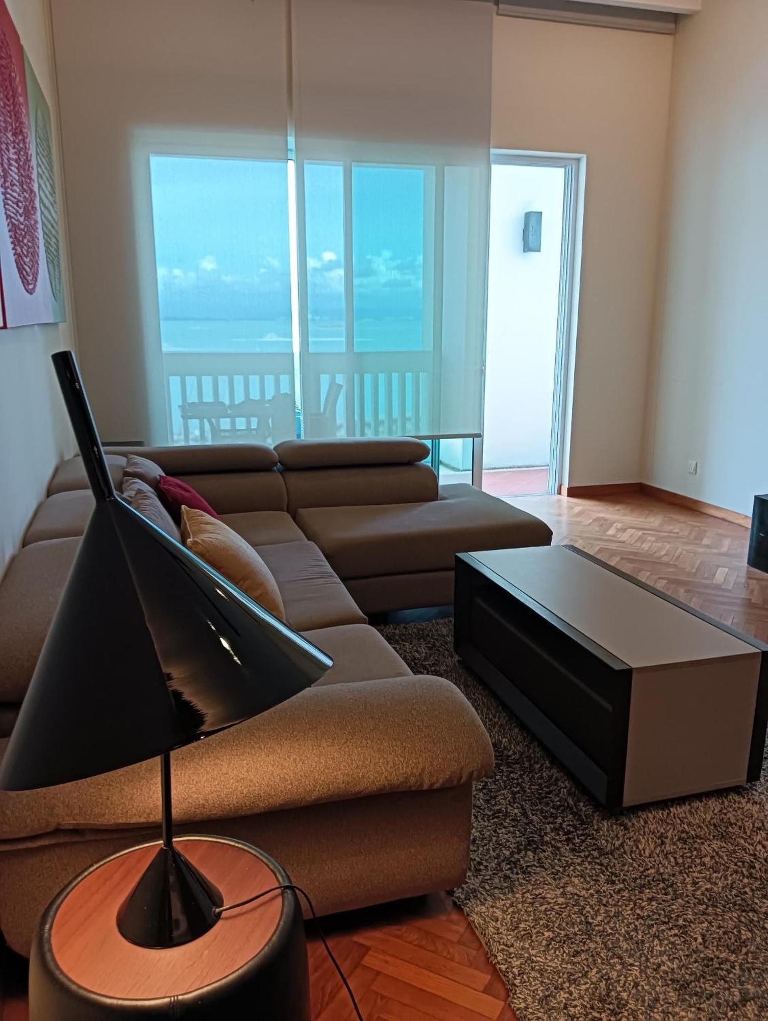 Straits Quay Marina Suites Penang By Aurorahomes Bagan Jermal Exterior foto