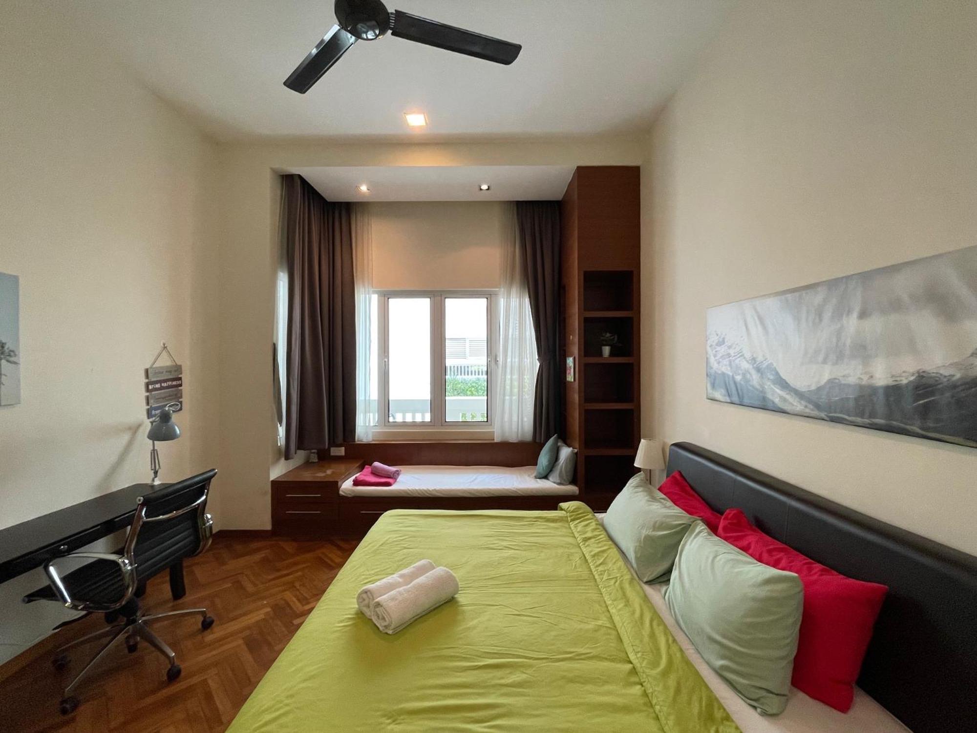 Straits Quay Marina Suites Penang By Aurorahomes Bagan Jermal Exterior foto